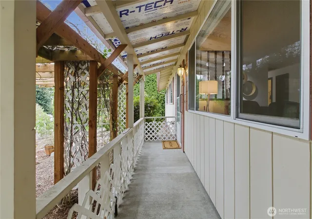 Photo 3 of Single family home for sale at 32544 24th Avenue Sw, Federal Way, WA 98023 | MLS# NWM2515790 | Listing updated on 2026-09-21