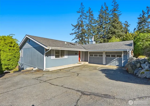 Photo 1 of Single family home for sale at 2198 Aurora Ct, Oak Harbor, WA 98277 | MLS# NWM2515829 | Listing updated on 2026-09-21
