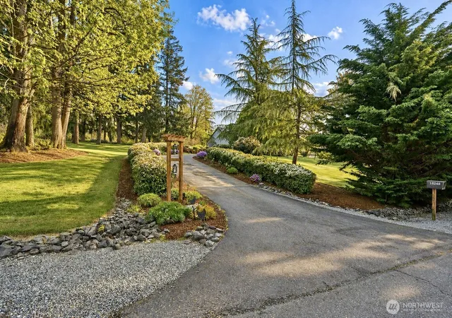 Photo 4 of Single family home for sale at 18248 240th Avenue SE, Maple Valley, WA 98038 | MLS# NWM2515912 | Listing updated on 2026-09-21