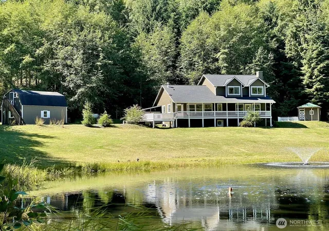 Photo 4 of Single family home for sale at 2497 Goss Ridge Rd, Freeland, WA 98249 | MLS# NWM2515926 | Listing updated on 2026-09-21