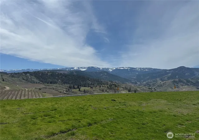 Photo 1 of Land for sale at 2 Wenatchee Hts Rd, Wenatchee, WA 98801 | MLS# NWM2515946 | Listing updated on 2026-09-21