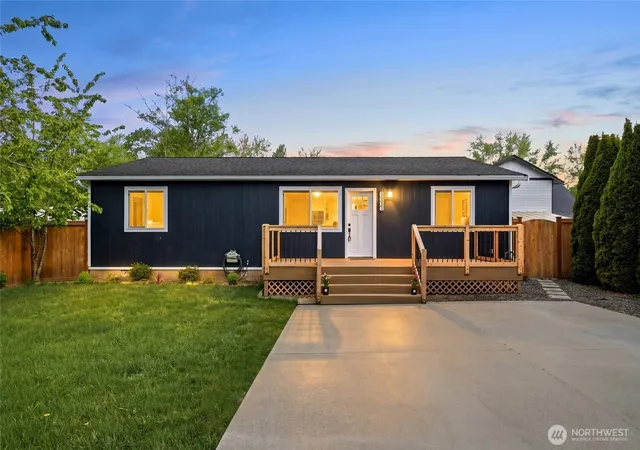 Photo 1 of Single family home for sale at 3523 Bennett Dr, Bellingham, WA 98225 | MLS# NWM2515958 | Listing updated on 2026-09-21