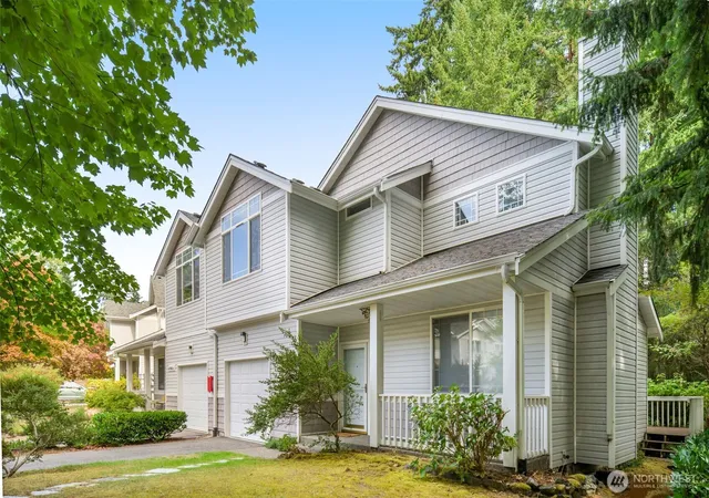 Photo 3 of Townhouse for sale at 4748 Lakeshore Ln Se #B, Olympia, WA 98513 | MLS# NWM2515987 | Listing updated on 2026-09-29