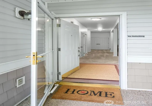Photo 4 of Townhouse for sale at 4748 Lakeshore Ln SE #B, Olympia, WA 98513 | MLS# NWM2515987 | Listing updated on 2026-09-29
