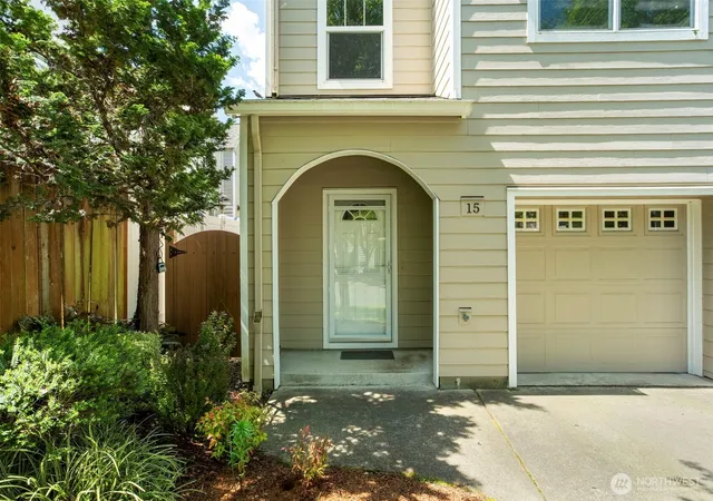 Photo 3 of Sale Pending at 10400 NE 82nd Avenue #15, Vancouver, WA 98662 | MLS# NWM2516136 | Listing updated on 2026-09-25