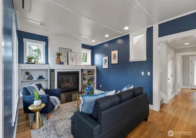 Photo 4 of Single family home for sale at 712 Mcpherson St, Port Townsend, WA 98368 | MLS# NWM2516141 | Listing updated on 2026-09-30