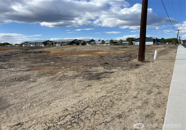 Land for sale at 380 N Apple Ave NE, Royal City, WA 99357 | MLS# NWM2516190