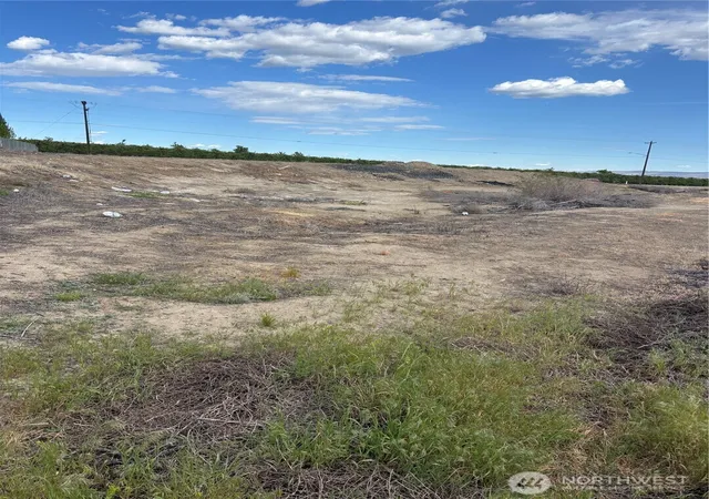 Photo 4 of Land for sale at 380 N Apple Ave NE, Royal City, WA 99357 | MLS# NWM2516190 | Listing updated on 2026-09-21