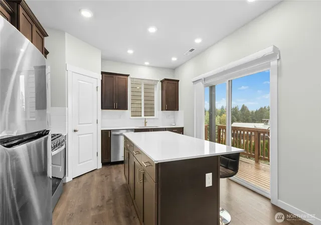 Photo 4 of Sale Pending at 13030 13th Place W #39, Everett, WA 98204 | MLS# NWM2516208 | Listing updated on 2026-09-25