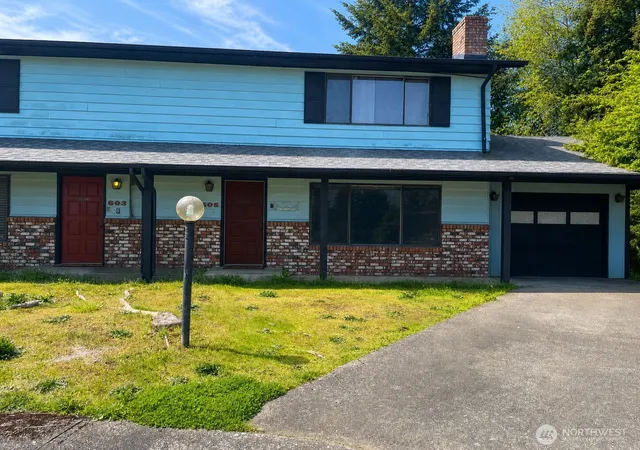 Photo 1 of Townhouse for sale at 605 Scott Dr, Centralia, WA 98531 | MLS# NWM2516285 | Listing updated on 2026-09-21