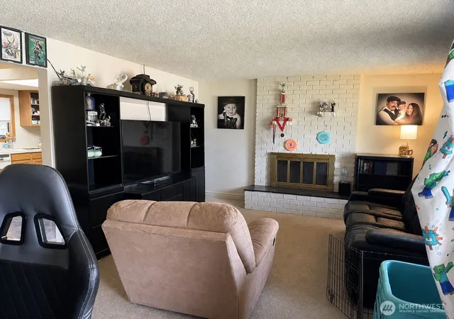 Photo 2 of Townhouse for sale at 605 Scott Dr, Centralia, WA 98531 | MLS# NWM2516285 | Listing updated on 2026-09-21