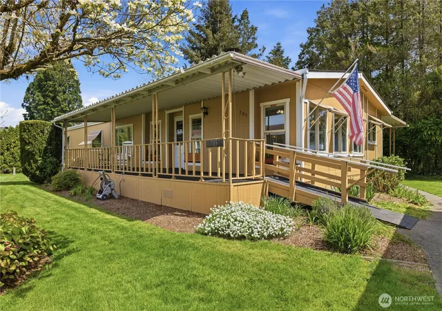 Photo 2 of Manufactured home for sale at 785 Dogwood Pl, Enumclaw, WA 98022 | MLS# NWM2516297 | Listing updated on 2026-09-21