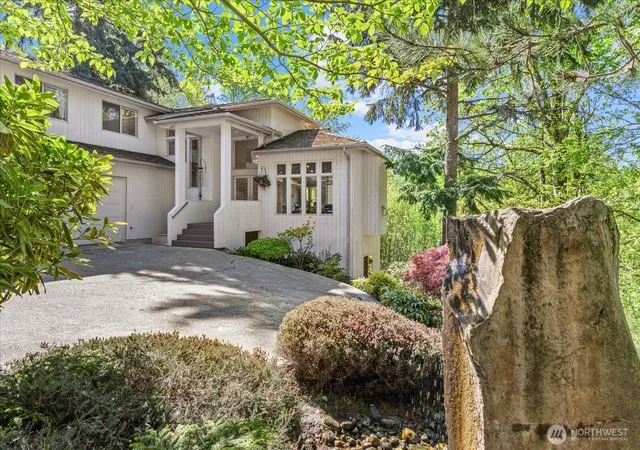 Photo 3 of Single family home for sale at 13032 204th Place SE, Issaquah, WA 98027 | MLS# NWM2516354 | Listing updated on 2026-10-02