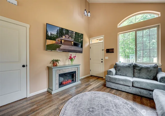 Photo 2 of Single family home for sale at 118 Bald Eagle Rd, Ariel, WA 98603 | MLS# NWM2516368 | Listing updated on 2026-09-21