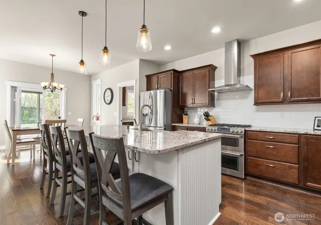 Photo 4 of Single family home for sale at 10916 Bay Meadows Ln, Burlington, WA 98233 | MLS# NWM2516386 | Listing updated on 2026-09-21