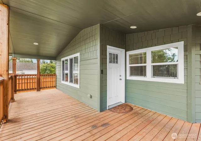 Photo 2 of Manufactured home for sale at 120 L St Se, Auburn, WA 98002 | MLS# NWM2516419 | Listing updated on 2026-09-21