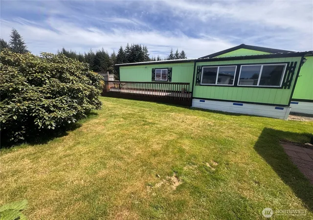 Photo 3 of Manufactured home for sale at 57 Clemons Rd #15, Montesano, WA 98563 | MLS# NWM2516434 | Listing updated on 2026-09-21