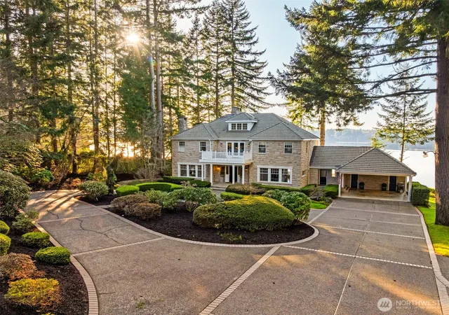 Photo 3 of Single family home for sale at 6947 Cooper Point Rd NW, Olympia, WA 98502 | MLS# NWM2516511 | Listing updated on 2026-09-21