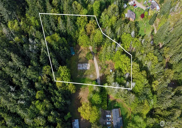 Photo 3 of Sale Pending at 4545 Kid Hvn Ln Nw, Bremerton, WA 98312 | MLS# NWM2516526 | Listing updated on 2026-09-21