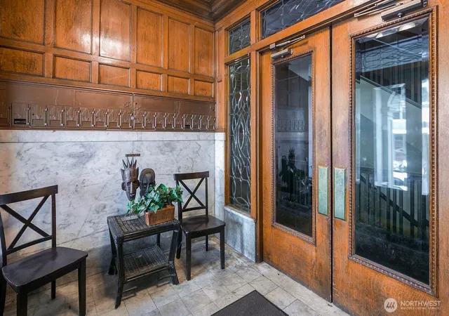Photo 2 of Condo for sale at 7 Harrison St #39, Seattle, WA 98109 | MLS# NWM2516533 | Listing updated on 2026-10-01
