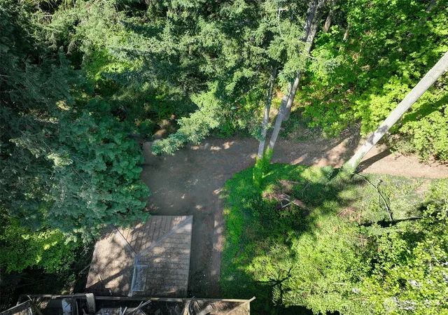 Photo 4 of Single family home for sale at 3815 131st Avenue NE, Bellevue, WA 98005 | MLS# NWM2516826 | Listing updated on 2026-09-23