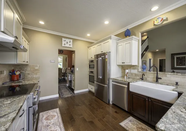 Photo 3 of Single family home for sale at 7724 Dune Lake Rd SE, Moses Lake, WA 98837 | MLS# NWM2516836 | Listing updated on 2026-09-21