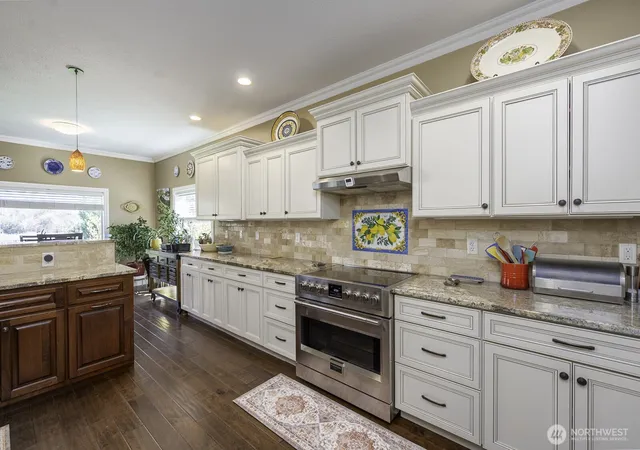Photo 3 of Single family home for sale at 7724 Dune Lake Rd Se, Moses Lake, WA 98837 | MLS# NWM2516836 | Listing updated on 2026-09-21