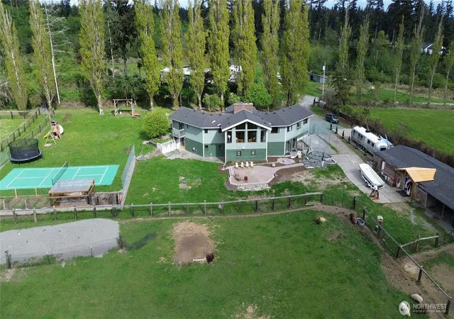 Photo 4 of Single family home for sale at 2259 Happy Valley Rd, Oak Harbor, WA 98277 | MLS# NWM2516844 | Listing updated on 2026-09-22