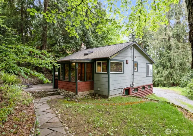 Photo 1 of Single family home for sale at 17426 Se 60th Street, Bellevue, WA 98006 | MLS# NWM2516901 | Listing updated on 2026-09-27
