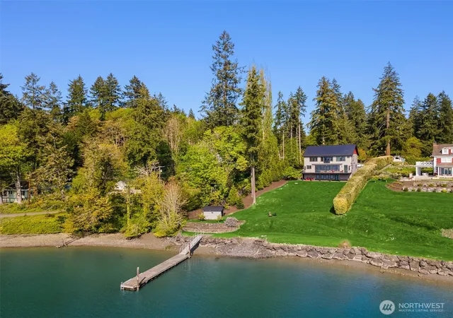 Photo 3 of Single family home for sale at 6783 Ne Bergman Rd, Bainbridge Island, WA 98110 | MLS# NWM2516916 | Listing updated on 2026-09-21