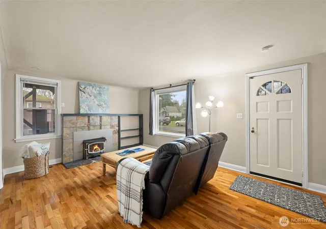 Photo 2 of Sale Pending at 905 115th Street S, Tacoma, WA 98444 | MLS# NWM2516930 | Listing updated on 2026-09-25