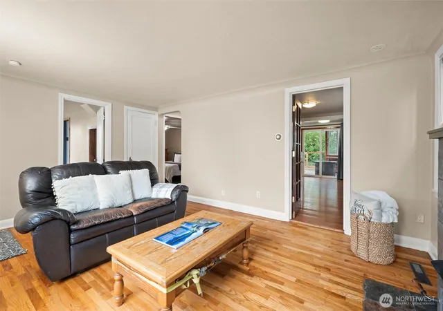 Photo 3 of Sale Pending at 905 115th Street S, Tacoma, WA 98444 | MLS# NWM2516930 | Listing updated on 2026-09-25