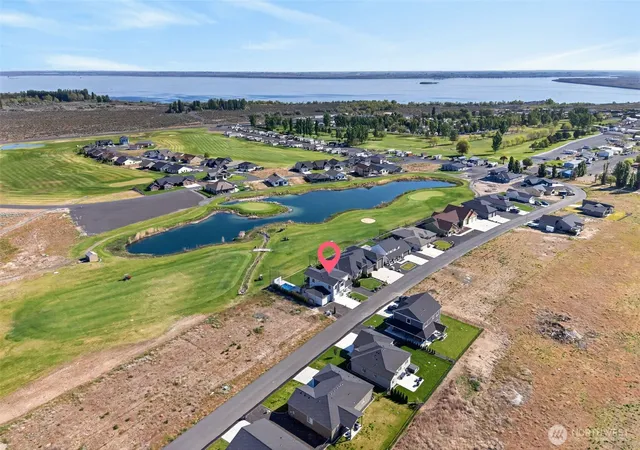 Photo 4 of Single family home for sale at 8446 Desert Greens Loop, Othello, WA 99344 | MLS# NWM2516991 | Listing updated on 2026-09-21