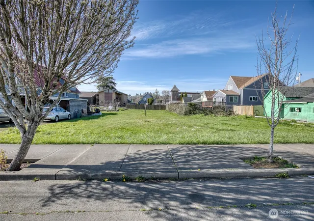 Photo 1 of Land for sale at 410 6th Street, Hoquiam, WA 98550 | MLS# NWM2517002 | Listing updated on 2026-09-28
