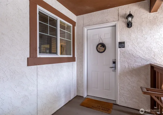 Photo 4 of Condo for sale at 545 Junction Ln #D706, Leavenworth, WA 98826 | MLS# NWM2517011 | Listing updated on 2026-10-01