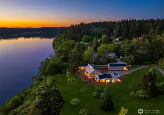 Single family home for sale at 15137 Henderson Rd, Bainbridge Island, WA 98110 | MLS# NWM2517015 | Listing updated on 2026-09-23