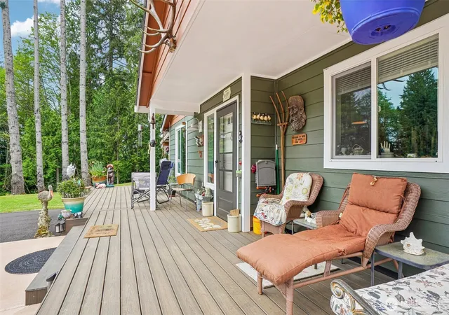 Photo 3 of Single family home for sale at 250 Olsen Rd, Kelso, WA 98626 | MLS# NWM2517042 | Listing updated on 2026-09-21