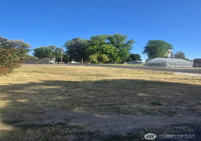 Photo 2 of Land for sale at 201 E 8th Avenue, Ritzville, WA 99169 | MLS# NWM2517050 | Listing updated on 2026-09-22