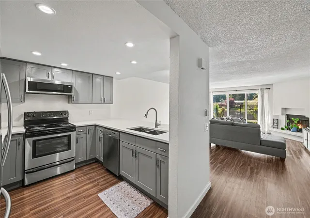 Photo 3 of Townhouse for sale at 30809 13th Place S #24, Federal Way, WA 98003 | MLS# NWM2517051 | Listing updated on 2026-09-21