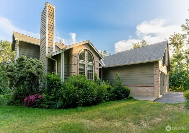 Photo 3 of Single family home for sale at 32021 Se 291 Street, Ravensdale, WA 98051 | MLS# NWM2517126 | Listing updated on 2026-09-21