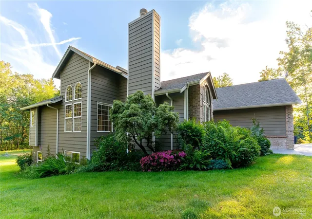 Photo 3 of Single family home for sale at 32021 SE 291 Street, Ravensdale, WA 98051 | MLS# NWM2517126 | Listing updated on 2026-09-21