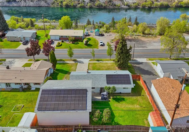 Photo 3 of Sale Pending at 1113 River Dr, Coulee Dam, WA 99116 | MLS# NWM2517169 | Listing updated on 2026-09-25