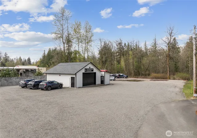Photo 3 of Single family home for sale at 15422 Canyon Rd E, Puyallup, WA 98375 | MLS# NWM2517309 | Listing updated on 2026-09-25