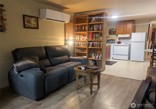 Photo 4 of House for sale at 60099 State Route 20, Marblemount, WA 98267 | MLS# NWM2517364 | Listing updated on 2026-09-21