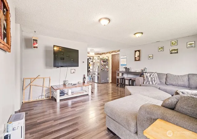 Photo 4 of Single family home for sale at 503 W Maple St, Mc Cleary, WA 98557 | MLS# NWM2517405 | Listing updated on 2026-09-21