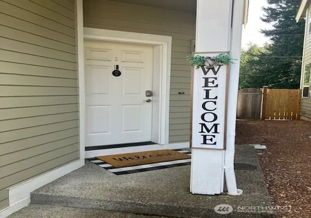 Photo 2 of Townhouse for sale at 21711 104th Street Ct E, Bonney Lake, WA 98391 | MLS# NWM2517418 | Listing updated on 2026-09-21