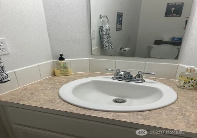 Photo 4 of Townhouse for sale at 21711 104th Street Ct E, Bonney Lake, WA 98391 | MLS# NWM2517418 | Listing updated on 2026-09-21