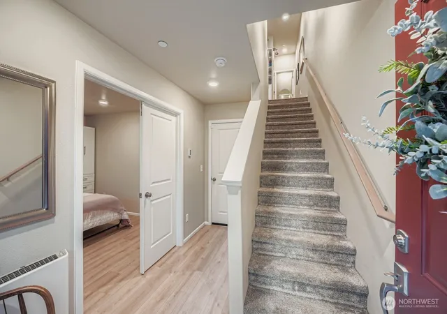 Photo 3 of Townhouse for sale at 32668 Steamboat Ln, Black Diamond, WA 98010 | MLS# NWM2517443 | Listing updated on 2026-09-20