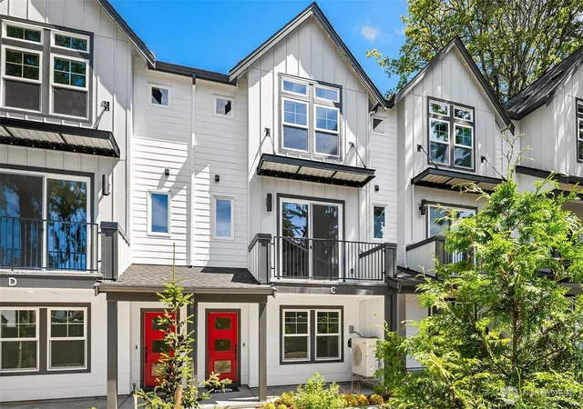 Photo 1 of Sale Pending at 20341 90th Drive Ne #C, Bothell, WA 98011 | MLS# NWM2517446 | Listing updated on 2026-09-25