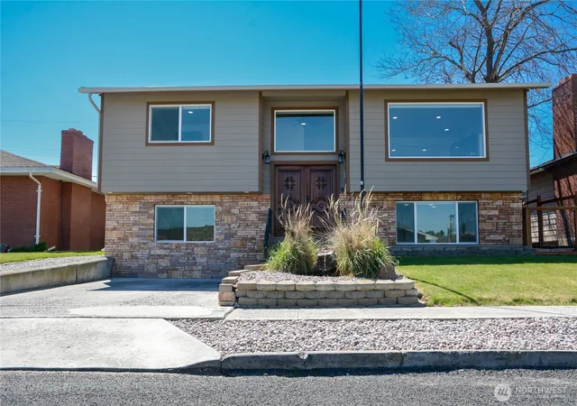 Photo 1 of Single family home for sale at 710 E 2nd Avenue, Odessa, WA 99159 | MLS# NWM2517452 | Listing updated on 2026-09-21
